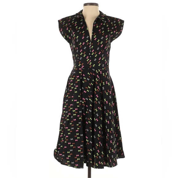 Trashy Diva Hourglass Print Hopscotch Dress - Picture 3 of 11